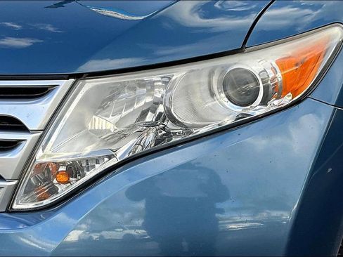 Used 2012 Toyota Venza LE w/ LE Convenience Pkg image 28