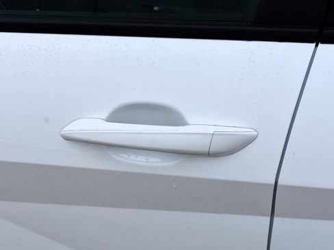 New 2026 Hyundai Elantra SE image 9