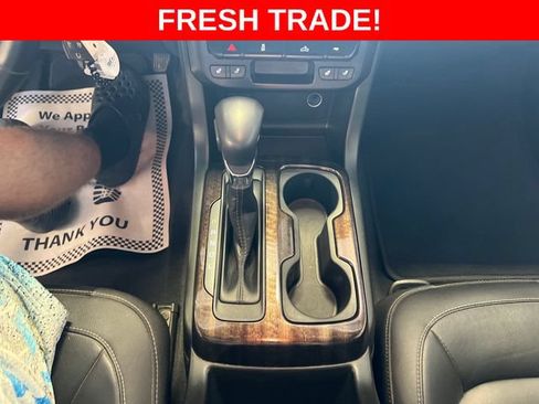 Used 2022 GMC Canyon Elevation w/ Elevation Premium Package AWD/4WD image 13