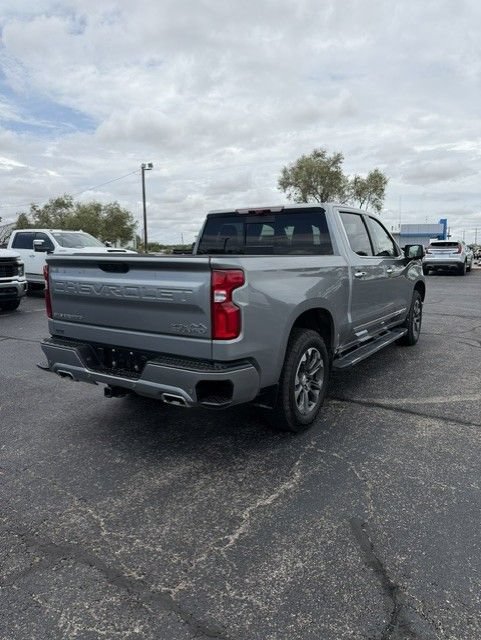 Used 2026 Chevrolet Silverado 1500 High Country w/ Technology Package AWD/4WD image 6
