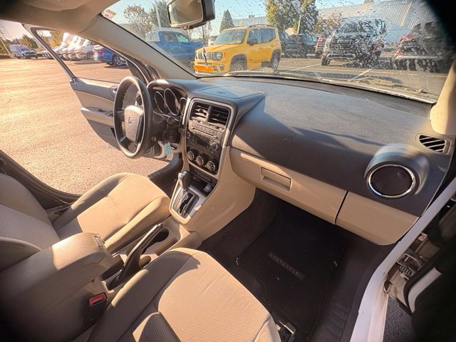 Used 2011 Dodge Caliber Mainstreet FWD image 17