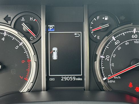 Used 2024 Toyota 4Runner Limited image 22