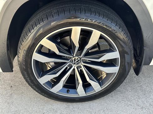 Certified 2023 Volkswagen Atlas SEL Premium image 7
