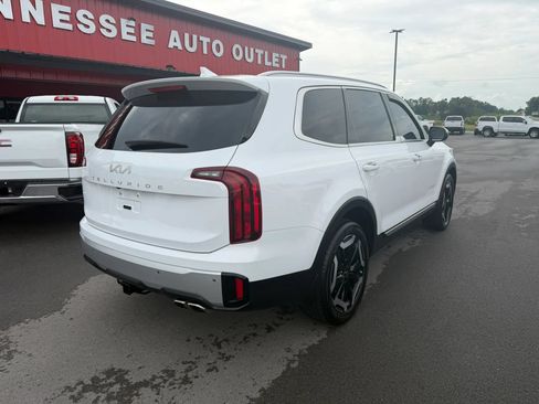 Used 2024 Kia Telluride S w/ S Sunroof Package FWD image 4