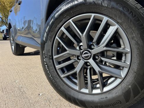 Certified 2023 Nissan Rogue S image 7