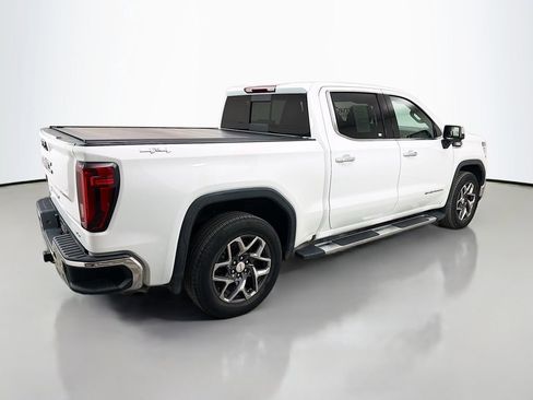 Used 2022 GMC Sierra 1500 SLT w/ SLT Premium Plus Package AWD/4WD image 8
