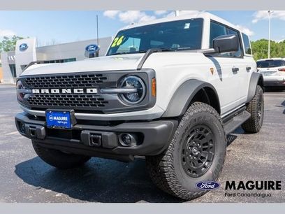 New 2026 Ford Bronco Badlands w/ Sasquatch Package