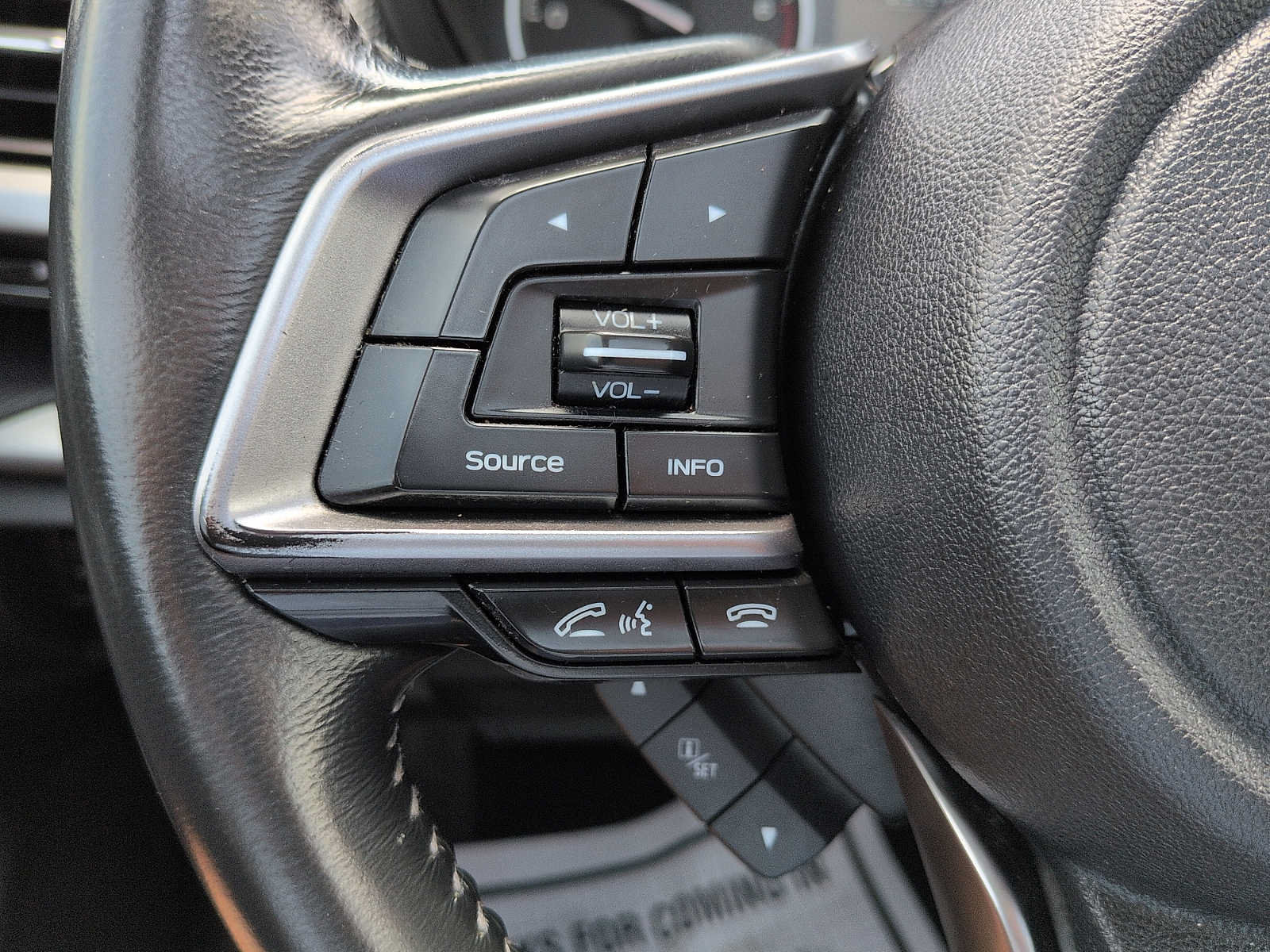 Used 2023 Subaru Forester Premium AWD/4WD image 17