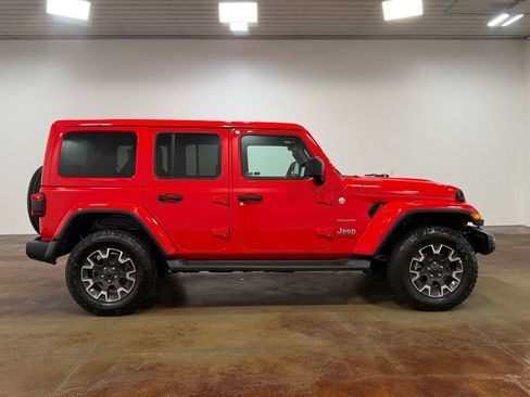 Used 2024 Jeep Wrangler Unlimited Sahara w/ Safety Group AWD/4WD image 22