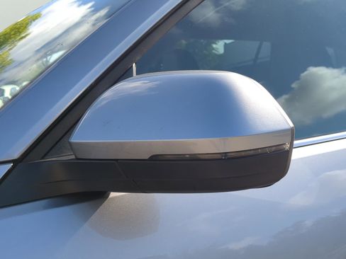 Used 2022 Volkswagen Atlas SE image 31