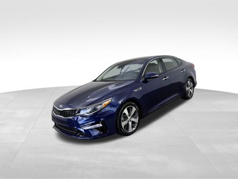 Used 2020 Kia Optima S w/ S Panoramic Sunroof Package image 2