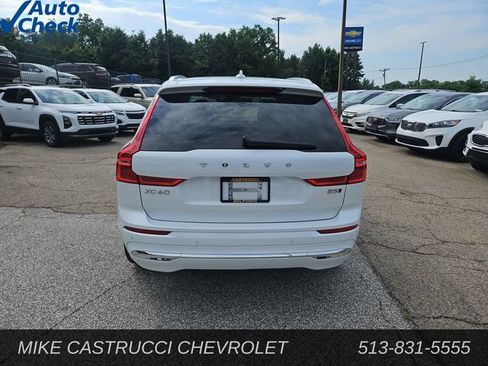 Used 2023 Volvo XC60 B5 Plus AWD/4WD image 4