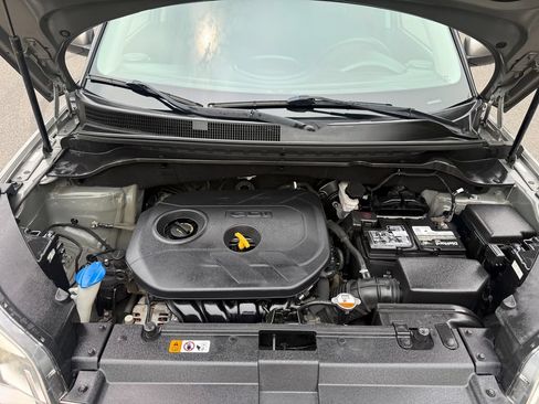 Used 2018 Kia Soul + FWD image 28