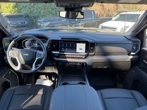 Used 2024 Chevrolet Silverado 3500 LTZ w/ LTZ Plus Package image 9