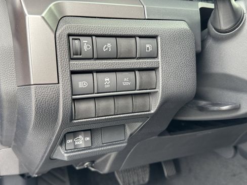 New 2025 Toyota Tacoma TRD Off-Road image 17