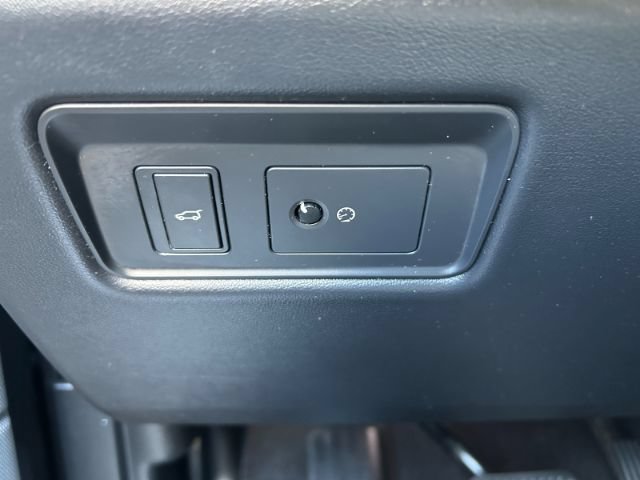 Used 2018 Land Rover Range Rover Sport HSE AWD/4WD image 20