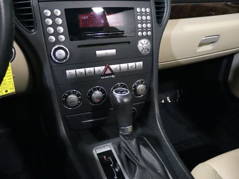 Used 2008 Mercedes-Benz SLK 350 image 48