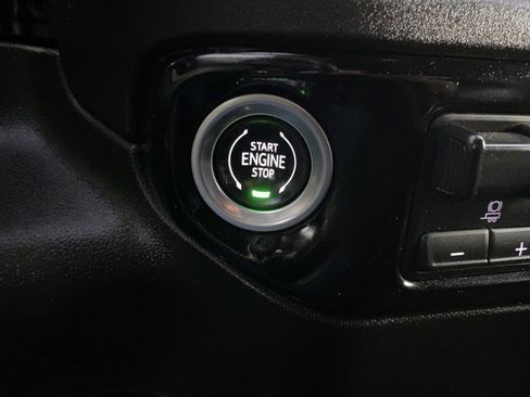 Used 2024 Chevrolet Silverado 2500 LT image 19