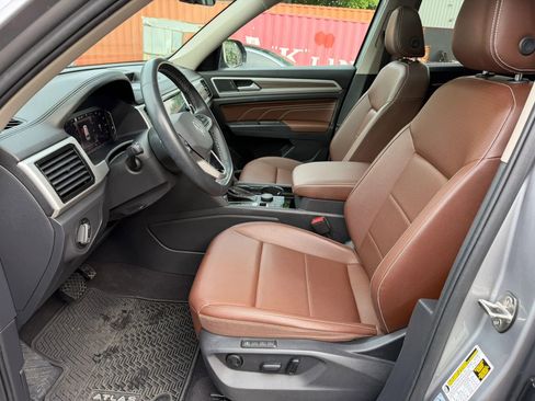 Used 2022 Volkswagen Atlas SEL AWD/4WD image 14