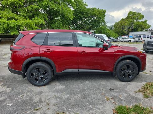 New 2026 Nissan Rogue SV FWD image 9