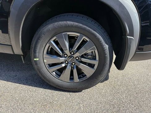 New 2026 Nissan Pathfinder SV image 13