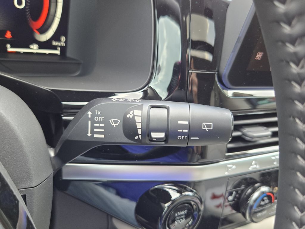 New 2026 Nissan Pathfinder Platinum FWD image 21