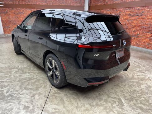 New 2026 BMW iX xDrive60 w/ Premium Package image 3