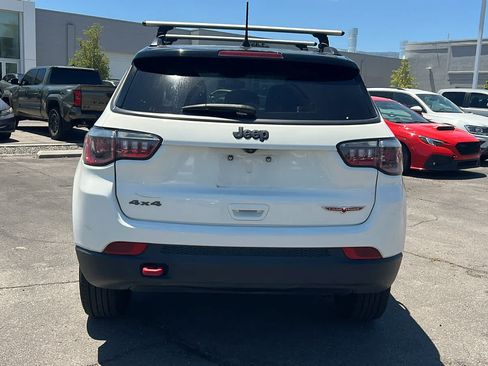 Used 2020 Jeep Compass Trailhawk AWD/4WD image 6