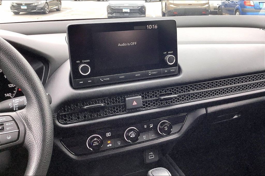 Used 2024 Honda HR-V LX image 6