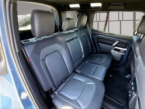 Used 2023 Land Rover Defender 110 X-Dynamic SE AWD/4WD image 28