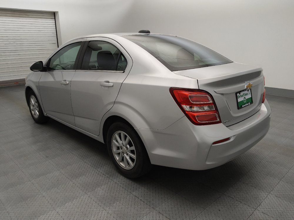 Used 2018 Chevrolet Sonic LT FWD image 5