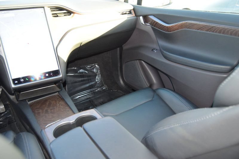 Used 2019 Tesla Model X 100D AWD/4WD image 31
