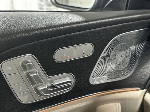 Used 2020 Mercedes-Benz GLE 350 4MATIC image 32