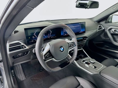 Used 2025 BMW 230i Coupe w/ Convenience Package image 9