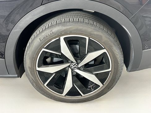 Used 2023 Volkswagen ID.4 Pro S image 11