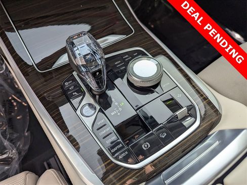 Used 2020 BMW X7 xDrive50i image 25