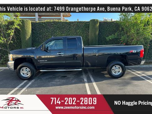 Used 2009 Chevrolet Silverado 2500 LT w/ Exterior Plus Package image 10