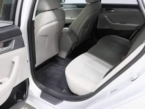 Used 2018 Hyundai Sonata SE image 25