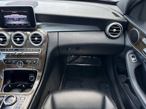 Used 2018 Mercedes-Benz C 300 Sedan image 30