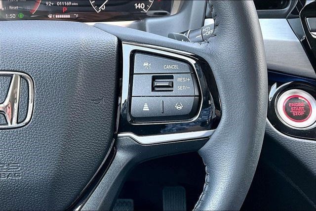 Certified 2025 Honda Odyssey Touring image 12