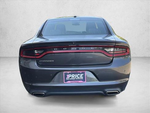 Used 2019 Dodge Charger SXT w/ Leather Interior Group RWD image 6
