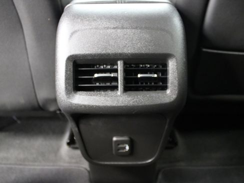 Used 2022 GMC Terrain SLE w/ Driver Convenience Package image 34