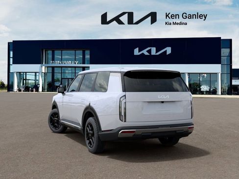New 2027 Kia Telluride LX FWD image 4