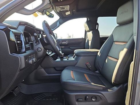 New 2026 GMC Sierra 1500 AT4 w/ Technology Package AWD/4WD image 11