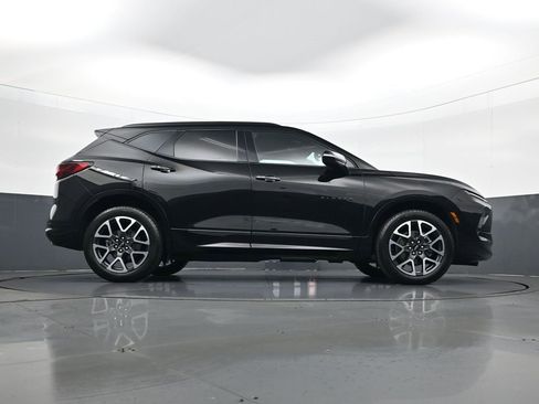 Used 2023 Chevrolet Blazer RS w/ Enhanced Convenience Package image 24
