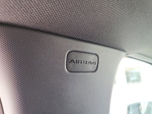 New 2026 Jeep Grand Cherokee L Limited RWD image 18