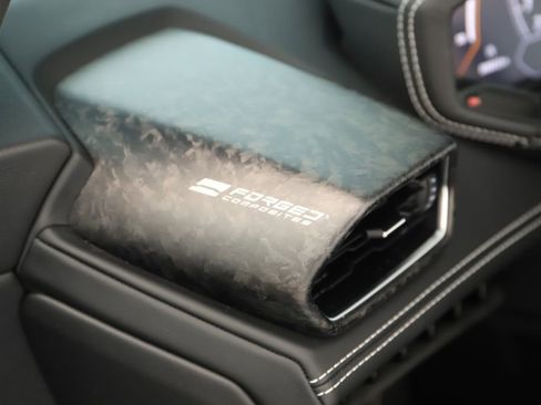 Used 2022 Lamborghini Huracan EVO image 25