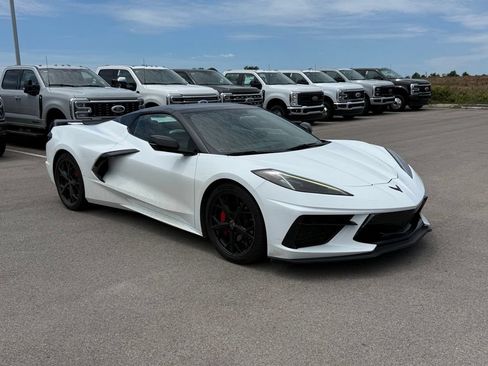 Used 2021 Chevrolet Corvette Stingray Preferred Conv w/ 2LT RWD image 2