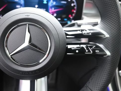 Used 2026 Mercedes-Benz GLC 300 image 14