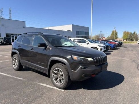 Used 2022 Jeep Cherokee Trailhawk AWD/4WD image 1